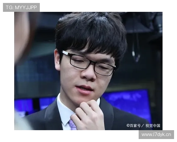 世界微笑日揭开姆总乐呵原因